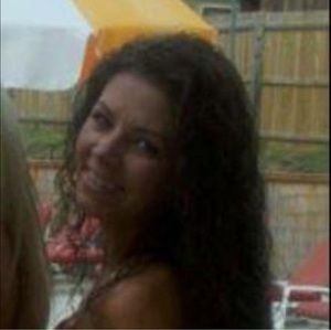 Meet your Posher, Carrie